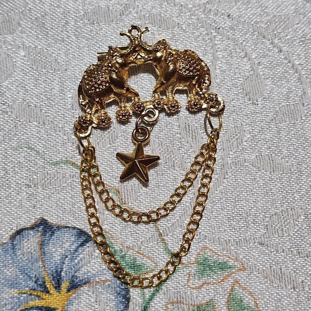 vintage boho elephant gold tone chandelier brooch